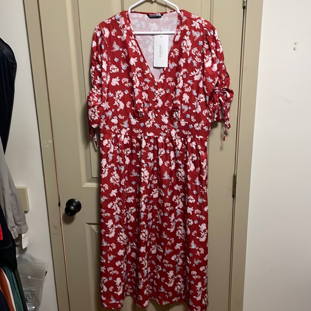 BLOOMCHIC BURNT ORANGE FLORAL DRESS NWT